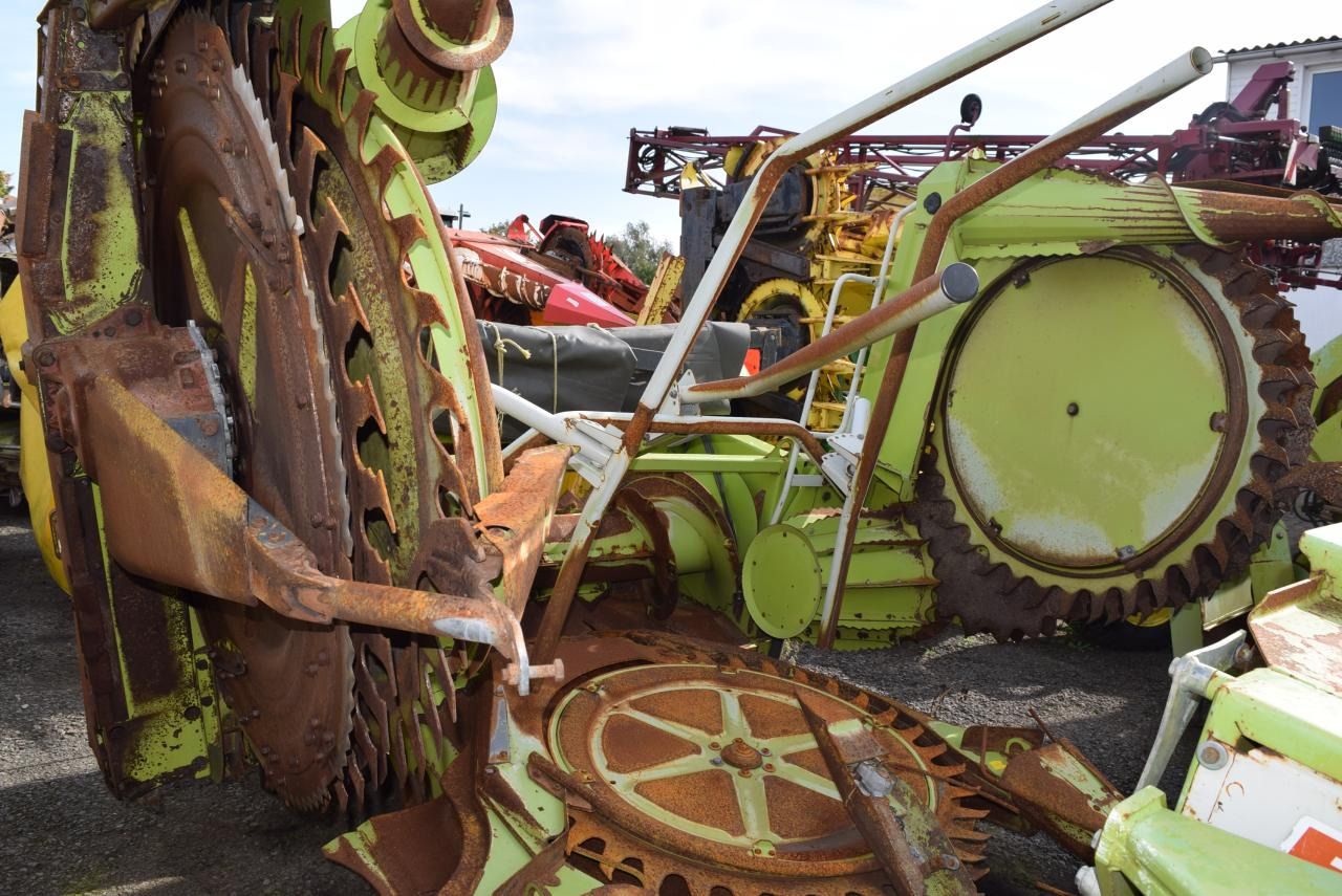 CLAAS RU 450 - Korrëse misri: foto 1 CLAAS RU 450 - Korrëse misri: foto 1