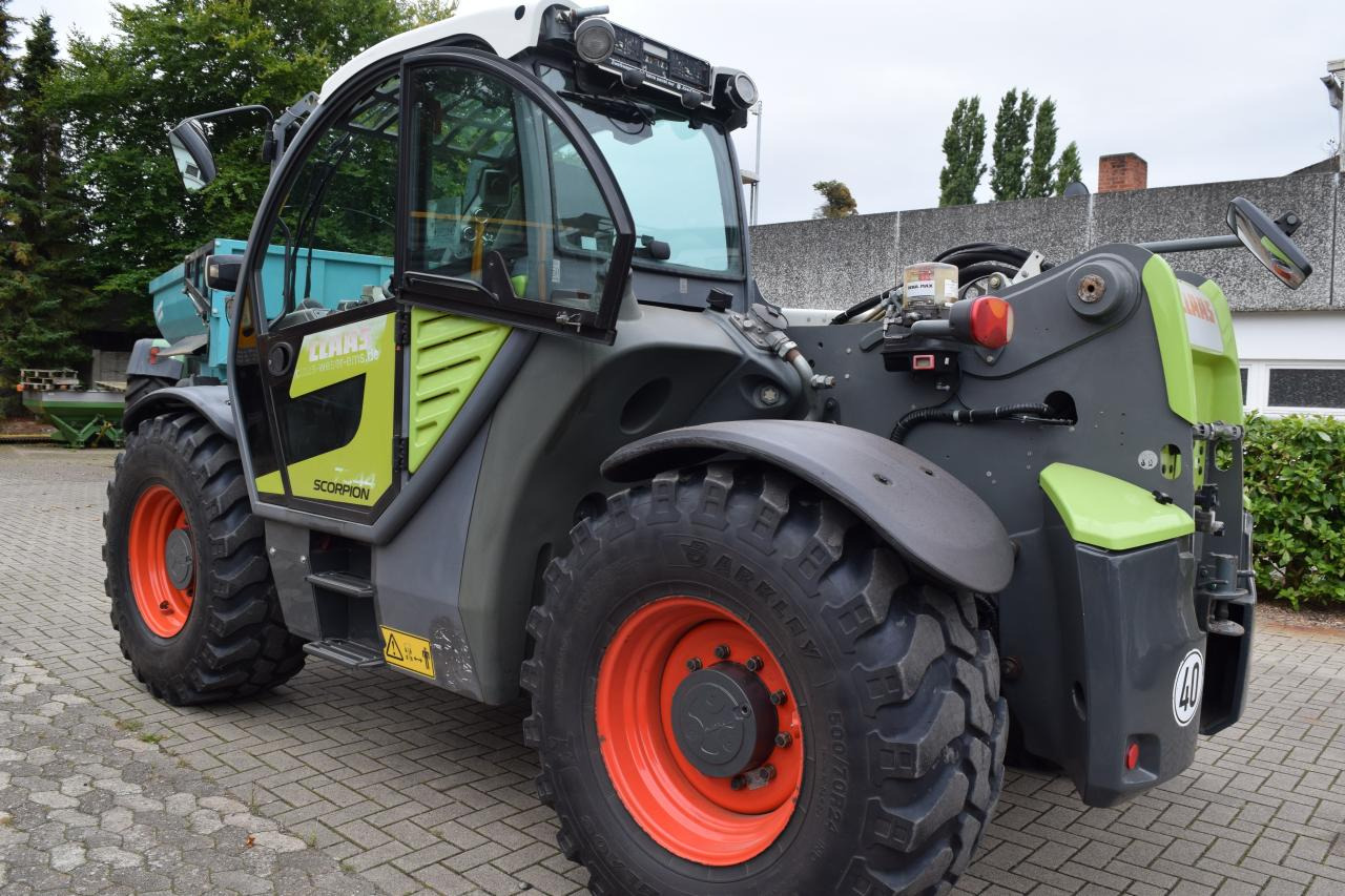 CLAAS SCORPION 7044 - Ekskavator teleskopik: foto 4 CLAAS SCORPION 7044 - Ekskavator teleskopik: foto 4