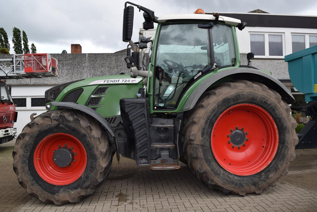 Fendt 724 Vario TMS SCR ProfiPlus - Traktor: foto 3 Fendt 724 Vario TMS SCR ProfiPlus - Traktor: foto 3