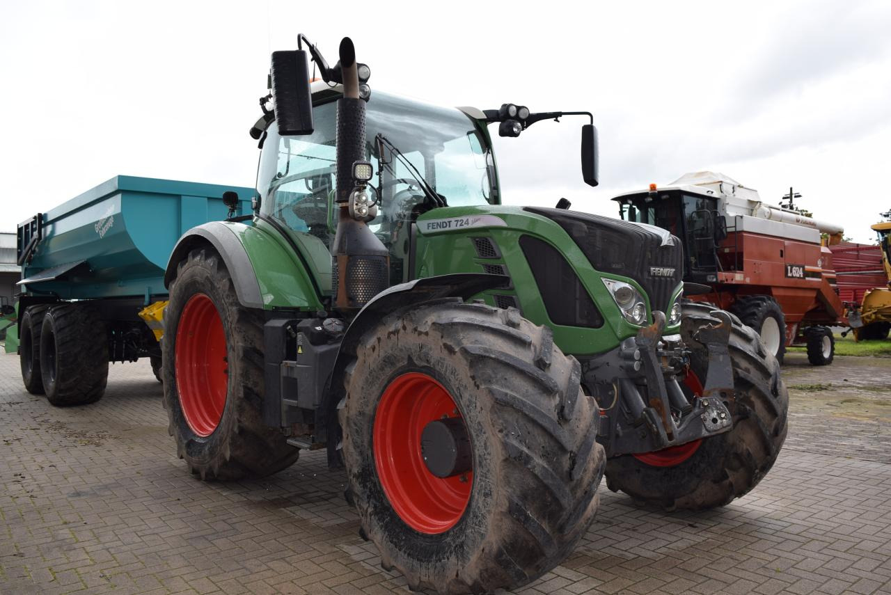 Fendt 724 Vario TMS SCR ProfiPlus - Traktor: foto 1 Fendt 724 Vario TMS SCR ProfiPlus - Traktor: foto 1