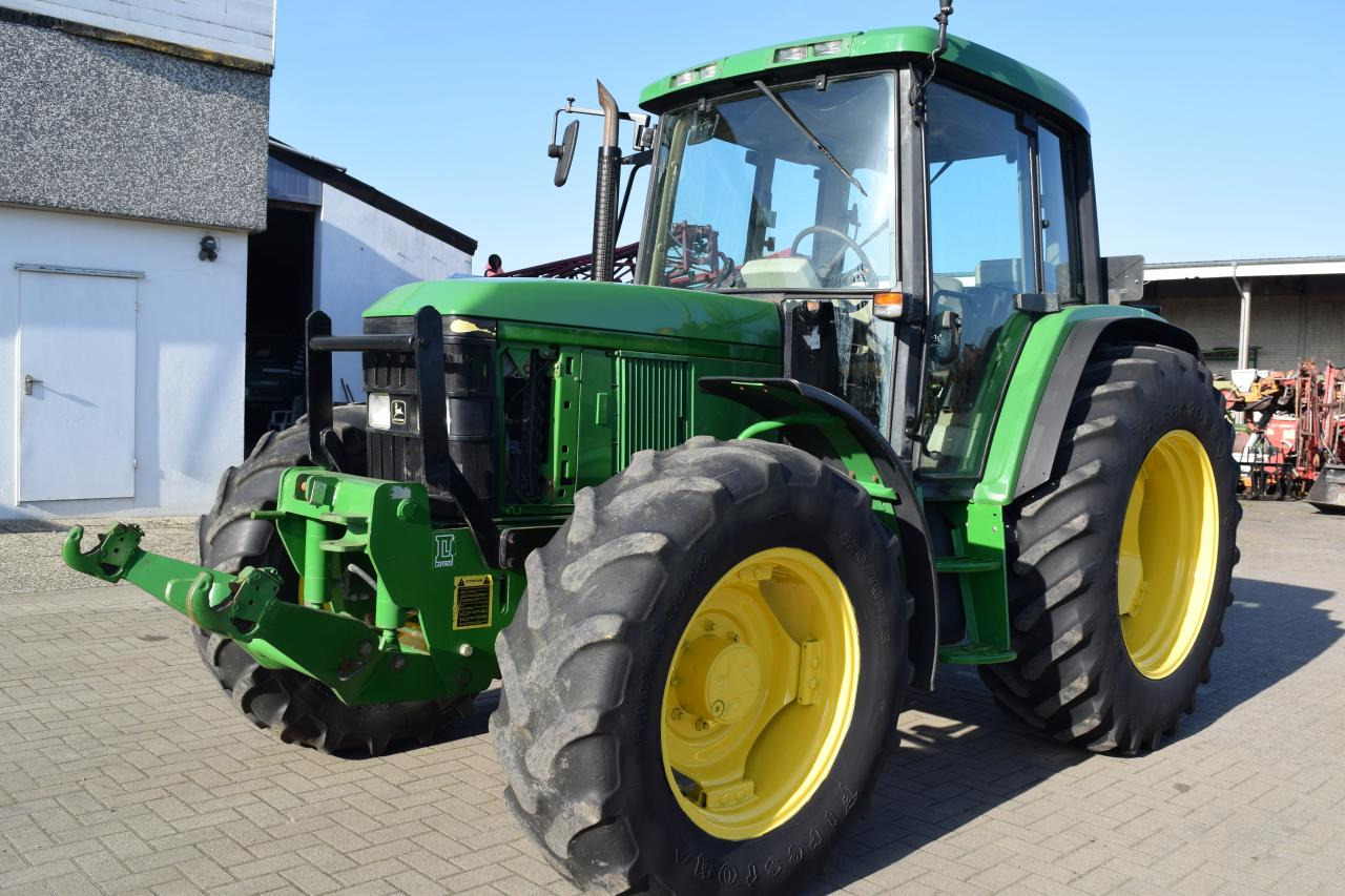John Deere 6410 - Traktor: foto 1 John Deere 6410 - Traktor: foto 1