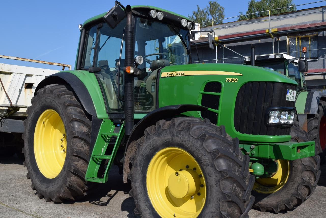 John Deere 7530 Premium - Traktor: foto 2 John Deere 7530 Premium - Traktor: foto 2