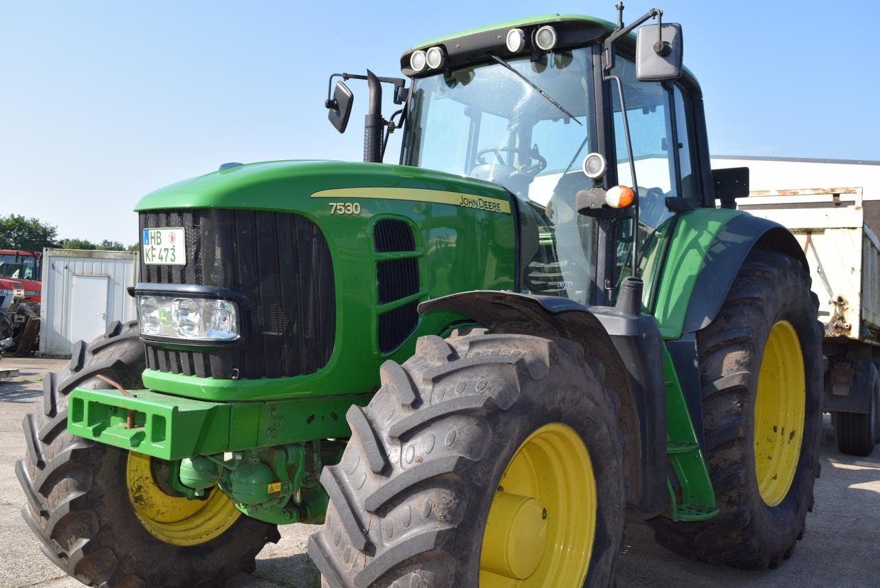 John Deere 7530 Premium - Traktor: foto 1 John Deere 7530 Premium - Traktor: foto 1