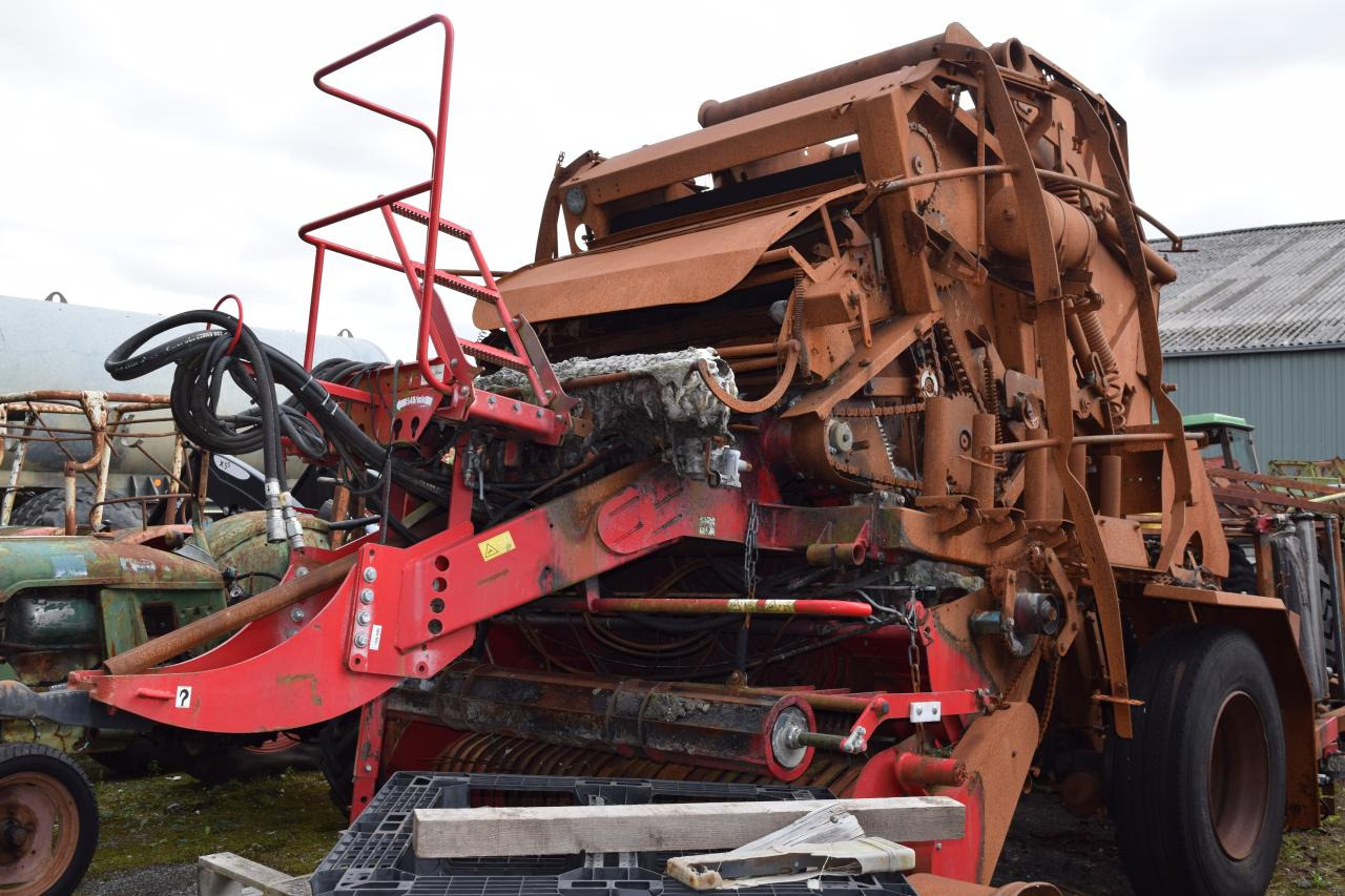 Lely Welger *zur Teileverwertung* - Dengmbledhëse e rrumbullakët: foto 2 Lely Welger *zur Teileverwertung* - Dengmbledhëse e rrumbullakët: foto 2