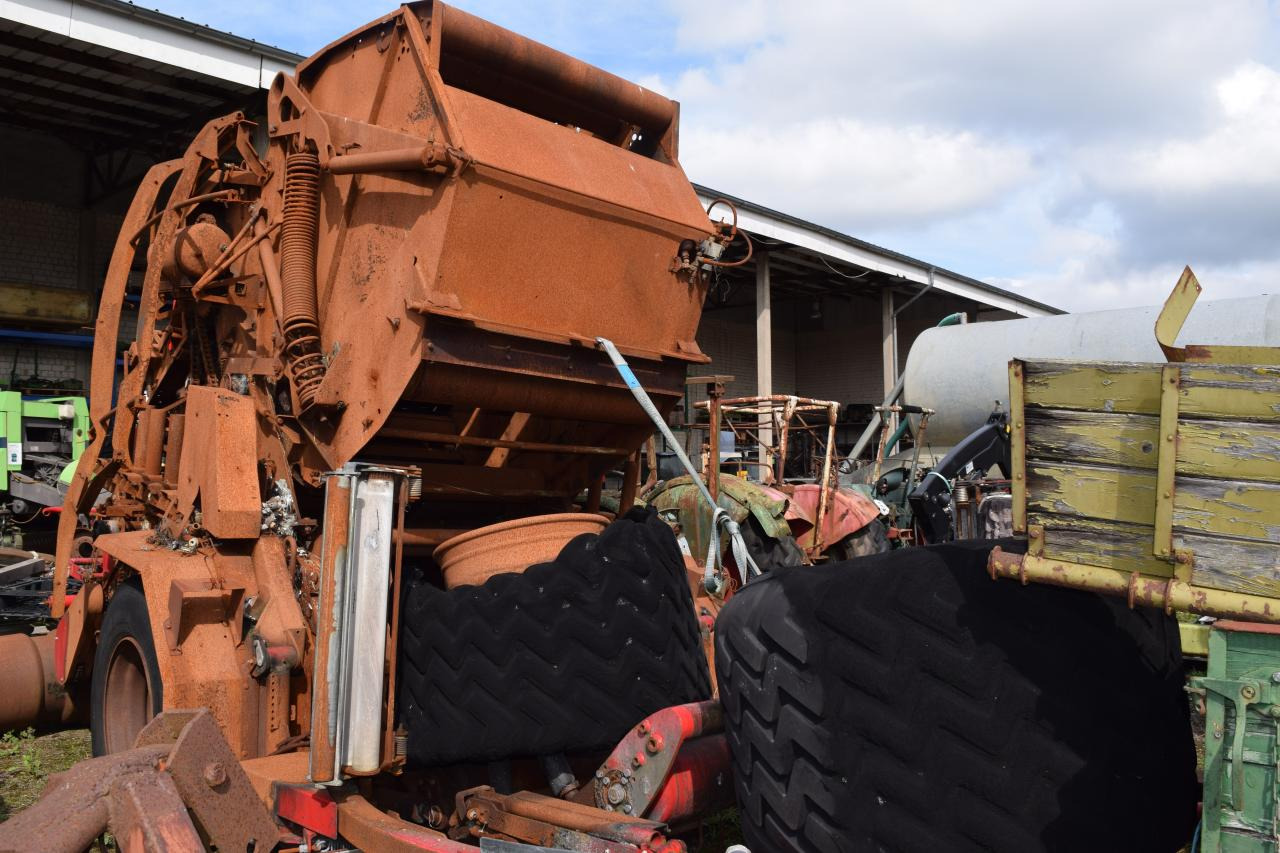 Lely Welger *zur Teileverwertung* - Dengmbledhëse e rrumbullakët: foto 5 Lely Welger *zur Teileverwertung* - Dengmbledhëse e rrumbullakët: foto 5