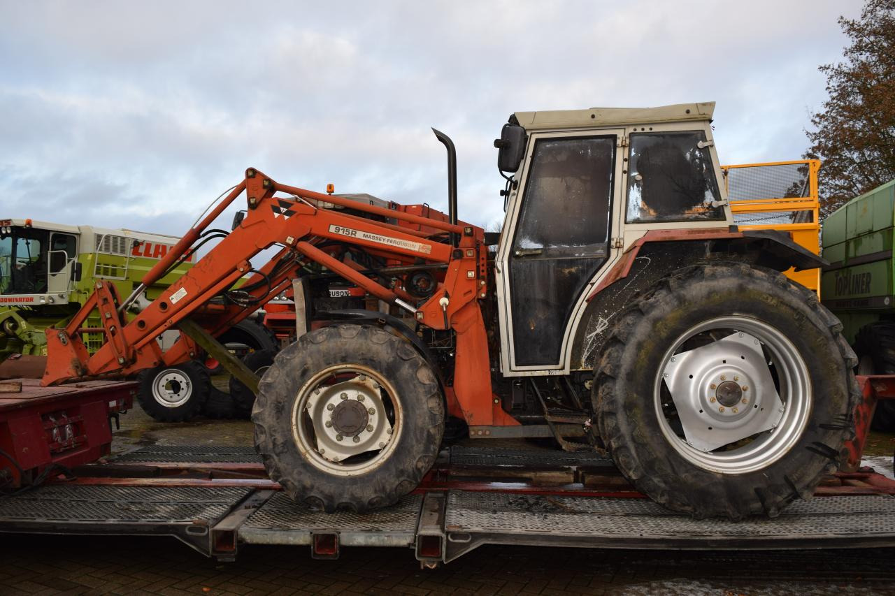 Massey Ferguson MF 390 T *Brandschaden* - Traktor: foto 1 Massey Ferguson MF 390 T *Brandschaden* - Traktor: foto 1