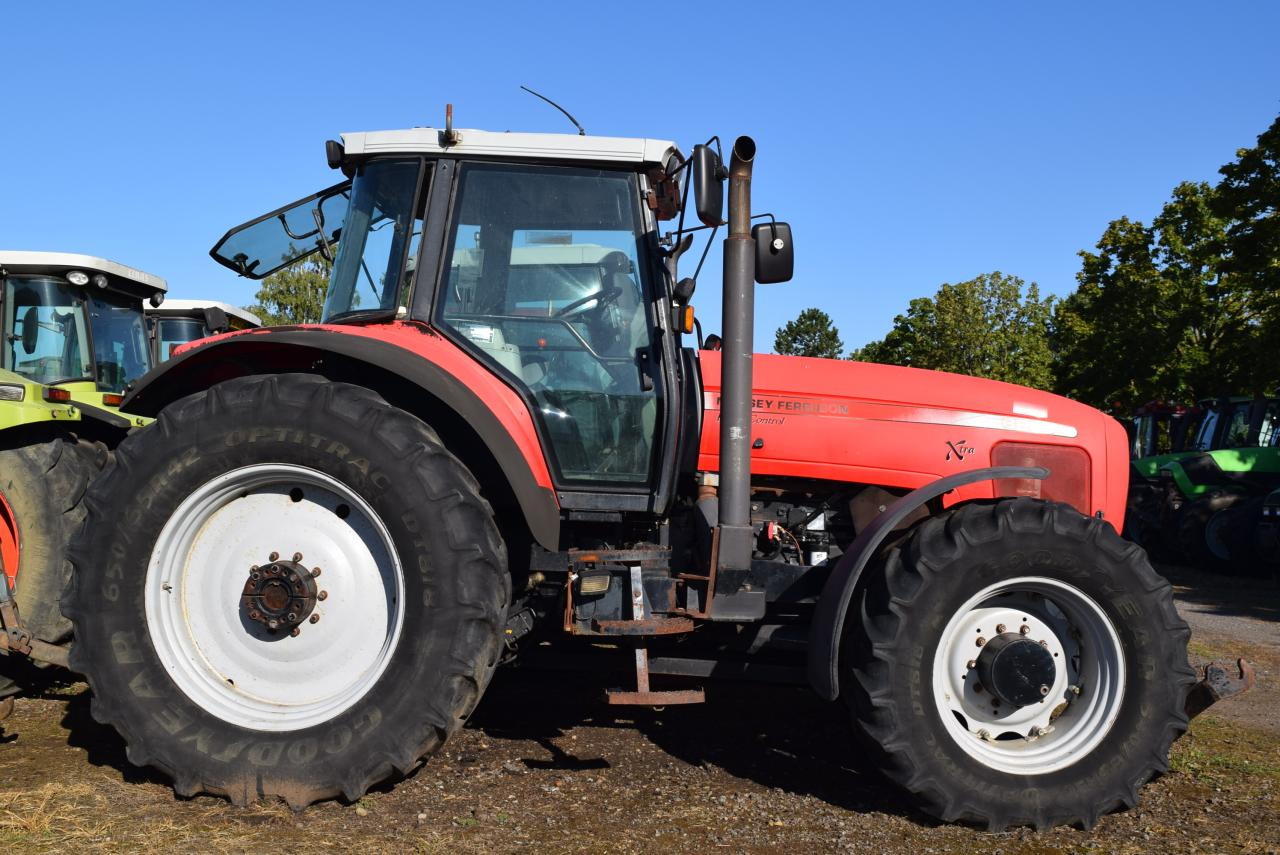 Massey Ferguson MF 8250 - Traktor: foto 3 Massey Ferguson MF 8250 - Traktor: foto 3