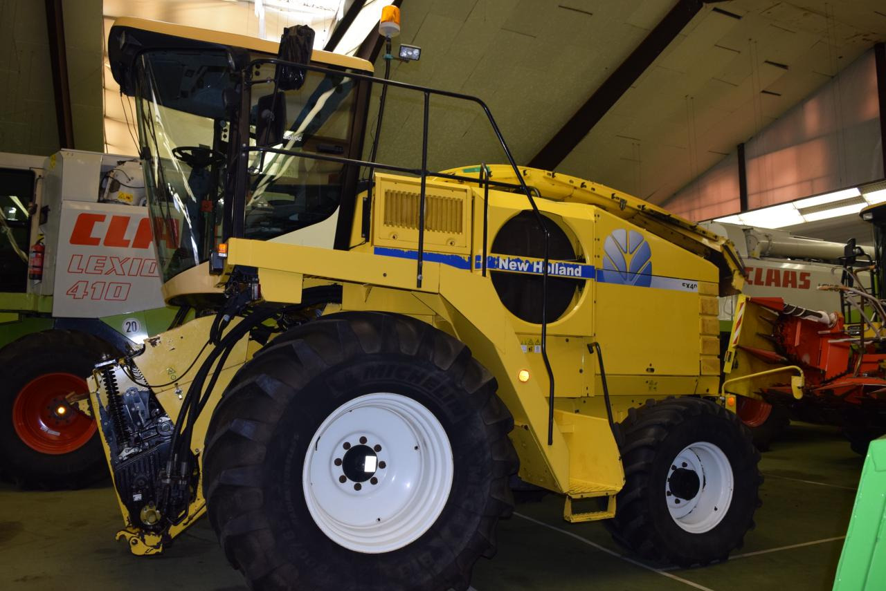 New Holland FX 40 - Korrëse foragjere: foto 1 New Holland FX 40 - Korrëse foragjere: foto 1