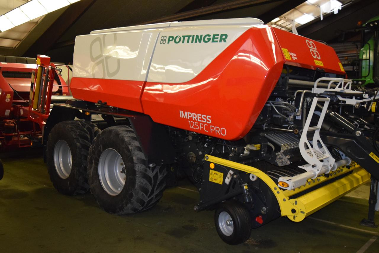 Pöttinger Impress 125 FC Pro *Press-Wickelkombinationen* - Dengmbledhëse e rrumbullakët: foto 1 Pöttinger Impress 125 FC Pro *Press-Wickelkombinationen* - Dengmbledhëse e rrumbullakët: foto 1