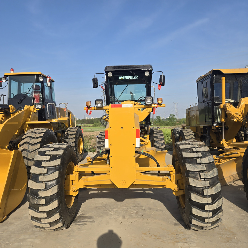 CATERPILLAR 140K - Makinë niveluese: foto 2 CATERPILLAR 140K - Makinë niveluese: foto 2