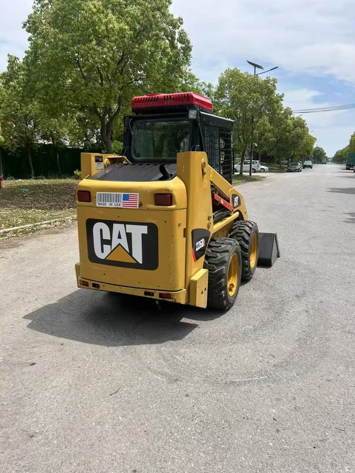 CATERPILLAR 226B-3 - Mini fadrom: foto 4 CATERPILLAR 226B-3 - Mini fadrom: foto 4