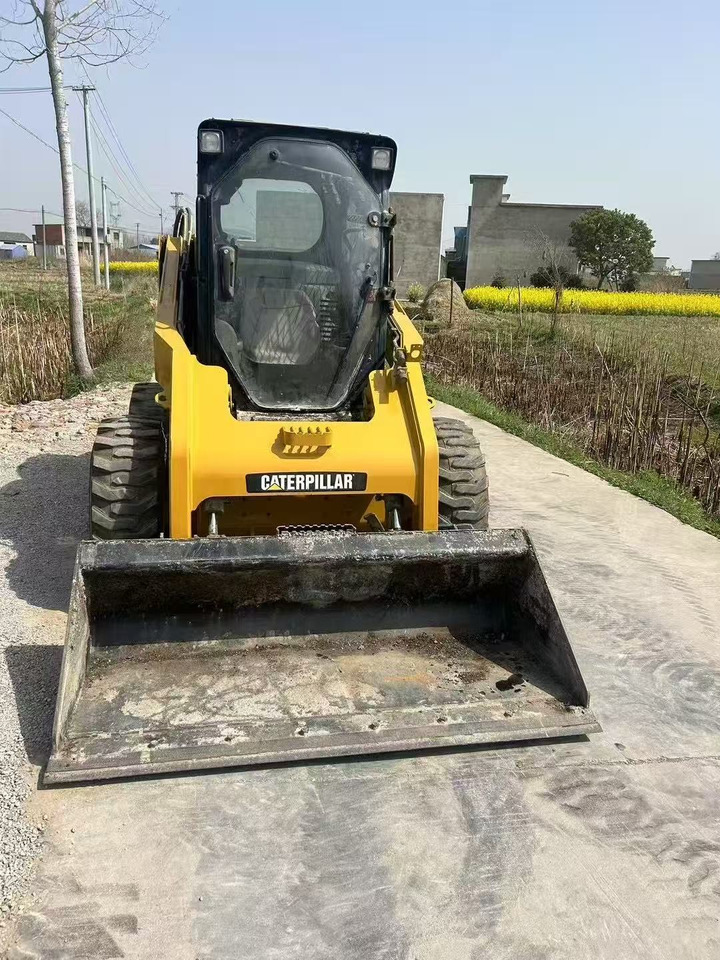 CATERPILLAR 246C - Mini fadrom: foto 2 CATERPILLAR 246C - Mini fadrom: foto 2