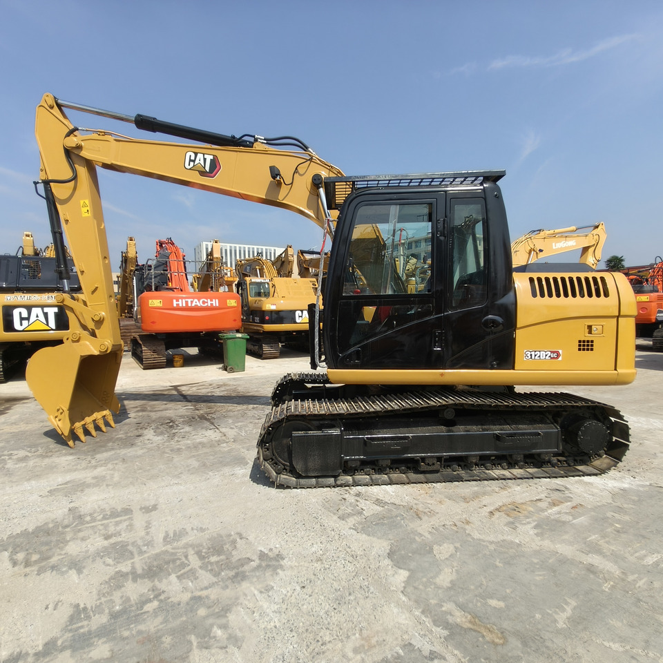 CATERPILLAR 312D2GC - Ekskavator me zinxhirë: foto 4 CATERPILLAR 312D2GC - Ekskavator me zinxhirë: foto 4