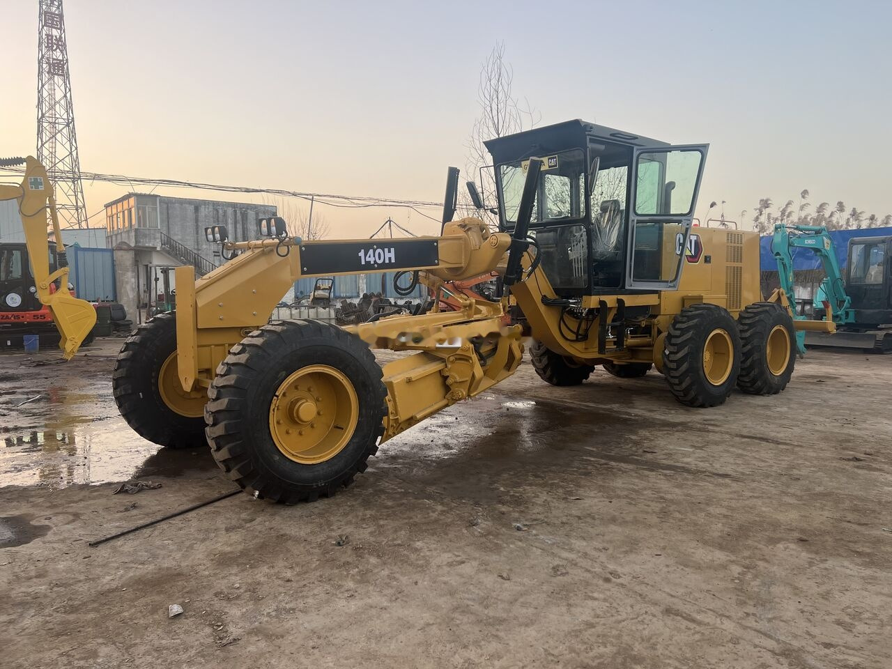 Caterpillar 140H - Makinë niveluese: foto 2 Caterpillar 140H - Makinë niveluese: foto 2