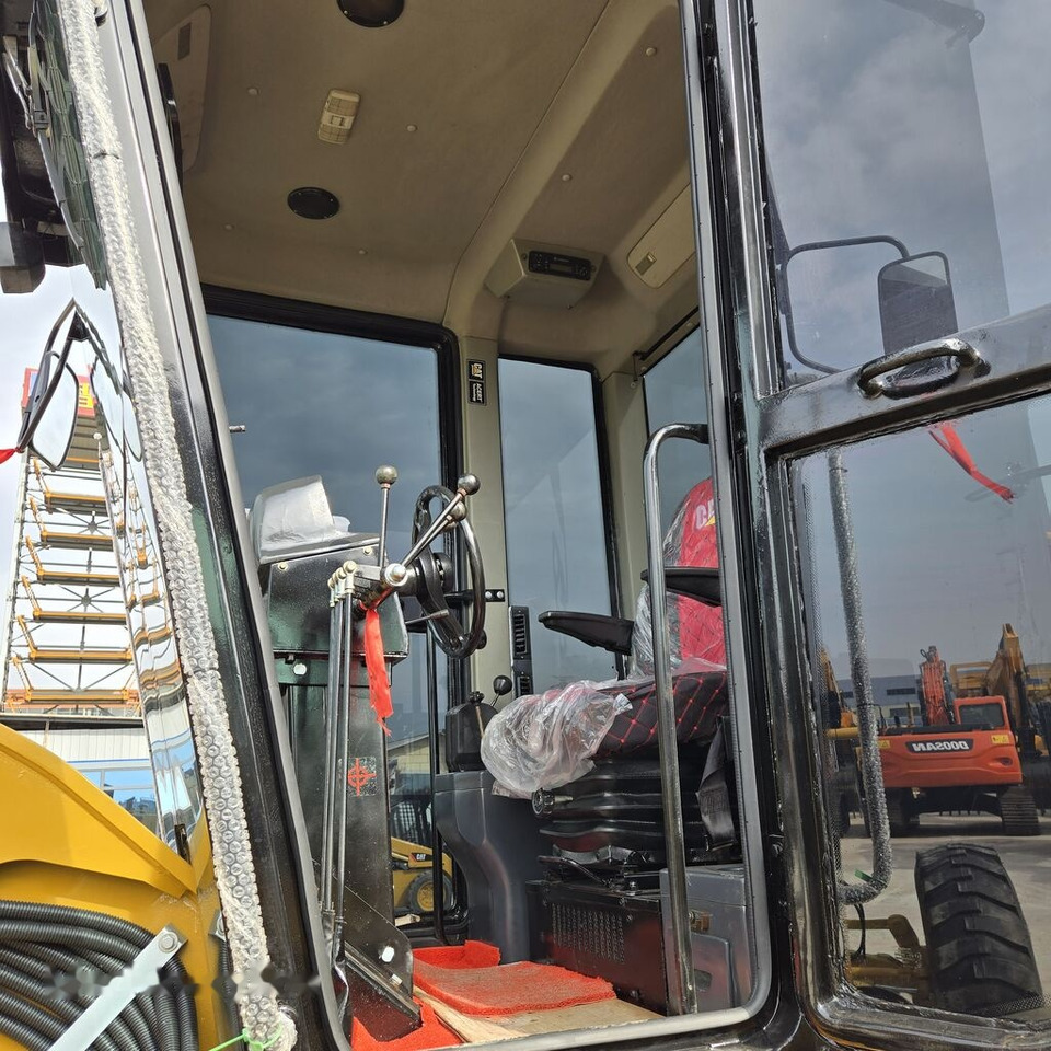 Caterpillar 140K - Makinë niveluese: foto 4 Caterpillar 140K - Makinë niveluese: foto 4