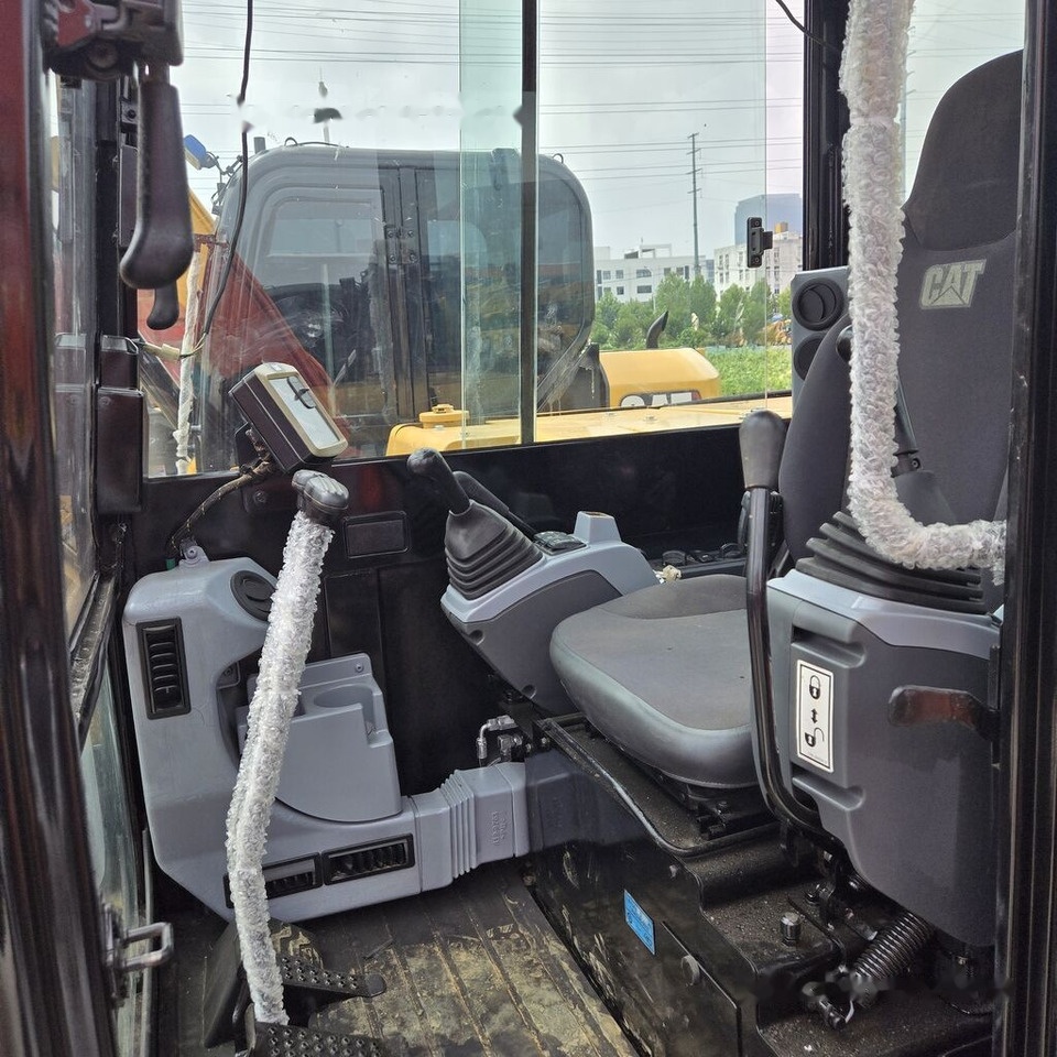 Caterpillar 305.5 - Ekskavator me zinxhirë: foto 1 Caterpillar 305.5 - Ekskavator me zinxhirë: foto 1