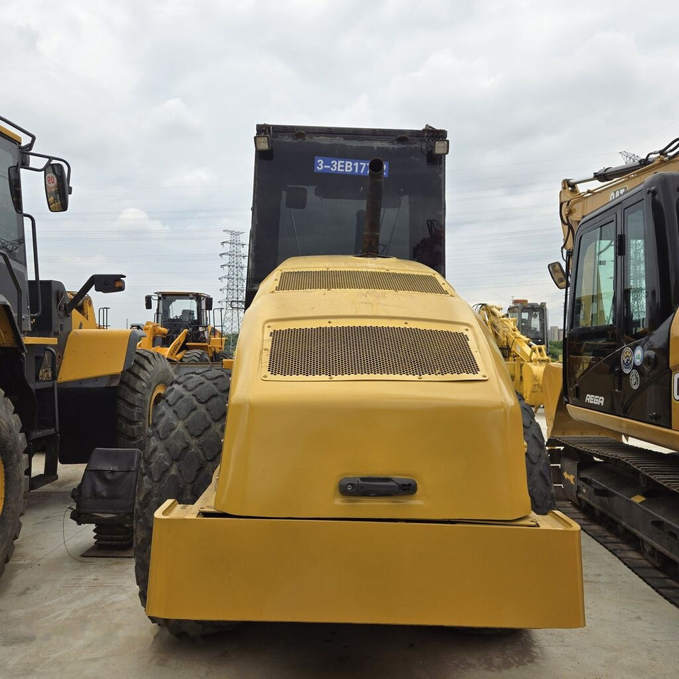 Caterpillar CS76 - Ngjeshës: foto 5 Caterpillar CS76 - Ngjeshës: foto 5