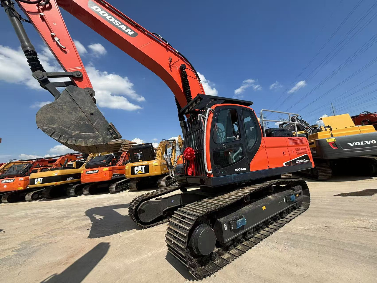 DOOSAN DX340LC-9C - Ekskavator me zinxhirë: foto 5 DOOSAN DX340LC-9C - Ekskavator me zinxhirë: foto 5