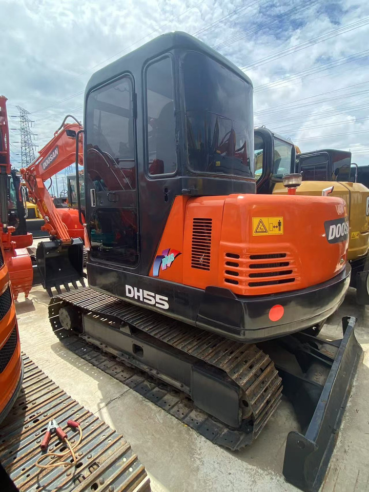 Doosan DH55 - Miniekskavator: foto 1 Doosan DH55 - Miniekskavator: foto 1