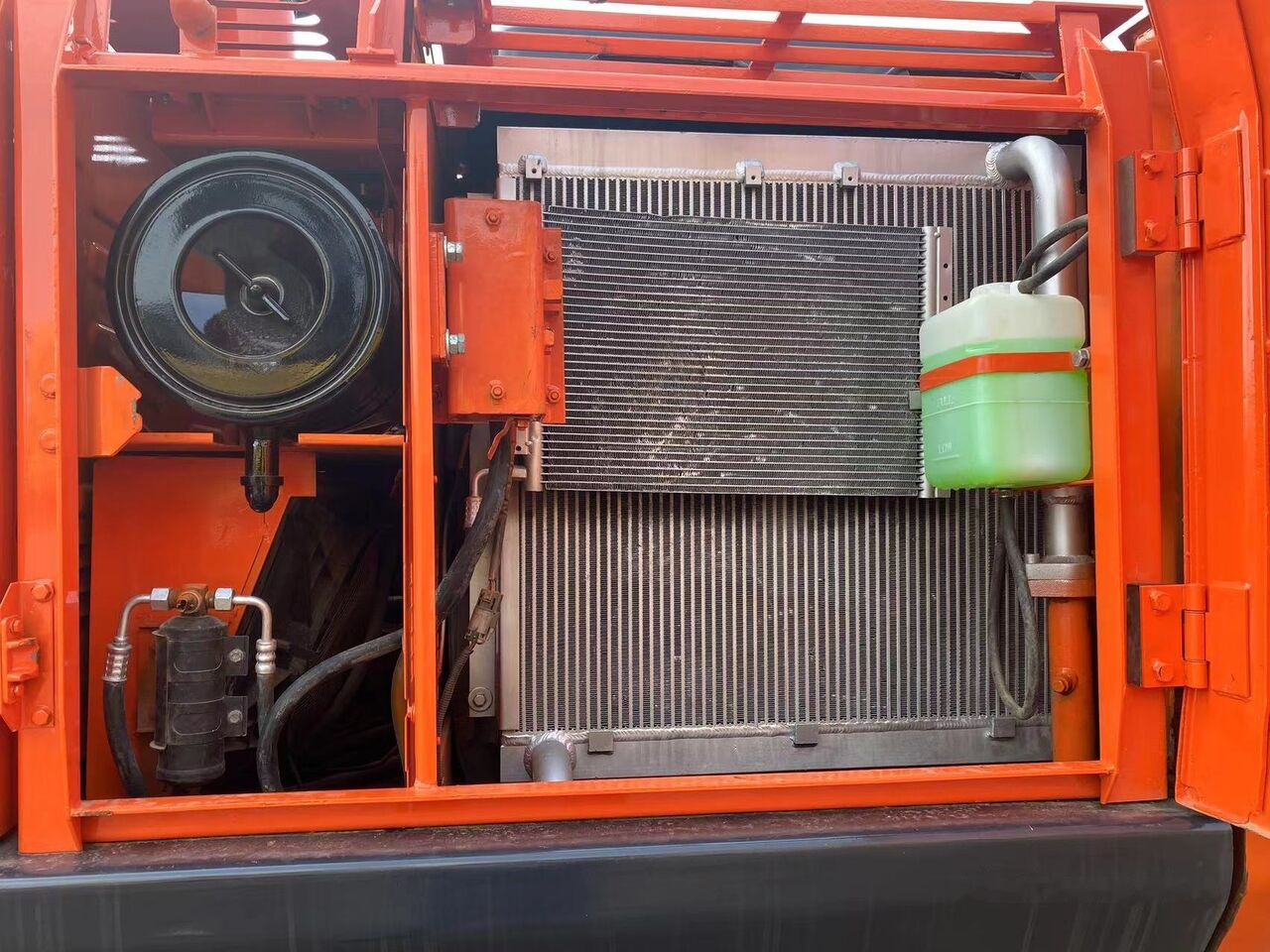 Ekskavator me goma Doosan DX150W: foto 12