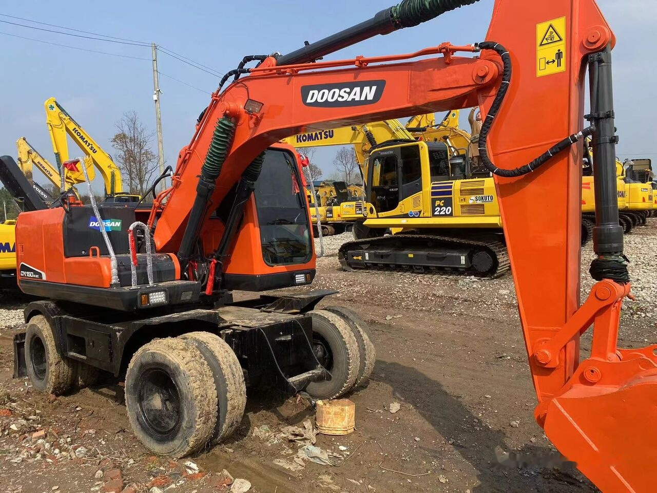 Ekskavator me goma Doosan DX150W: foto 7