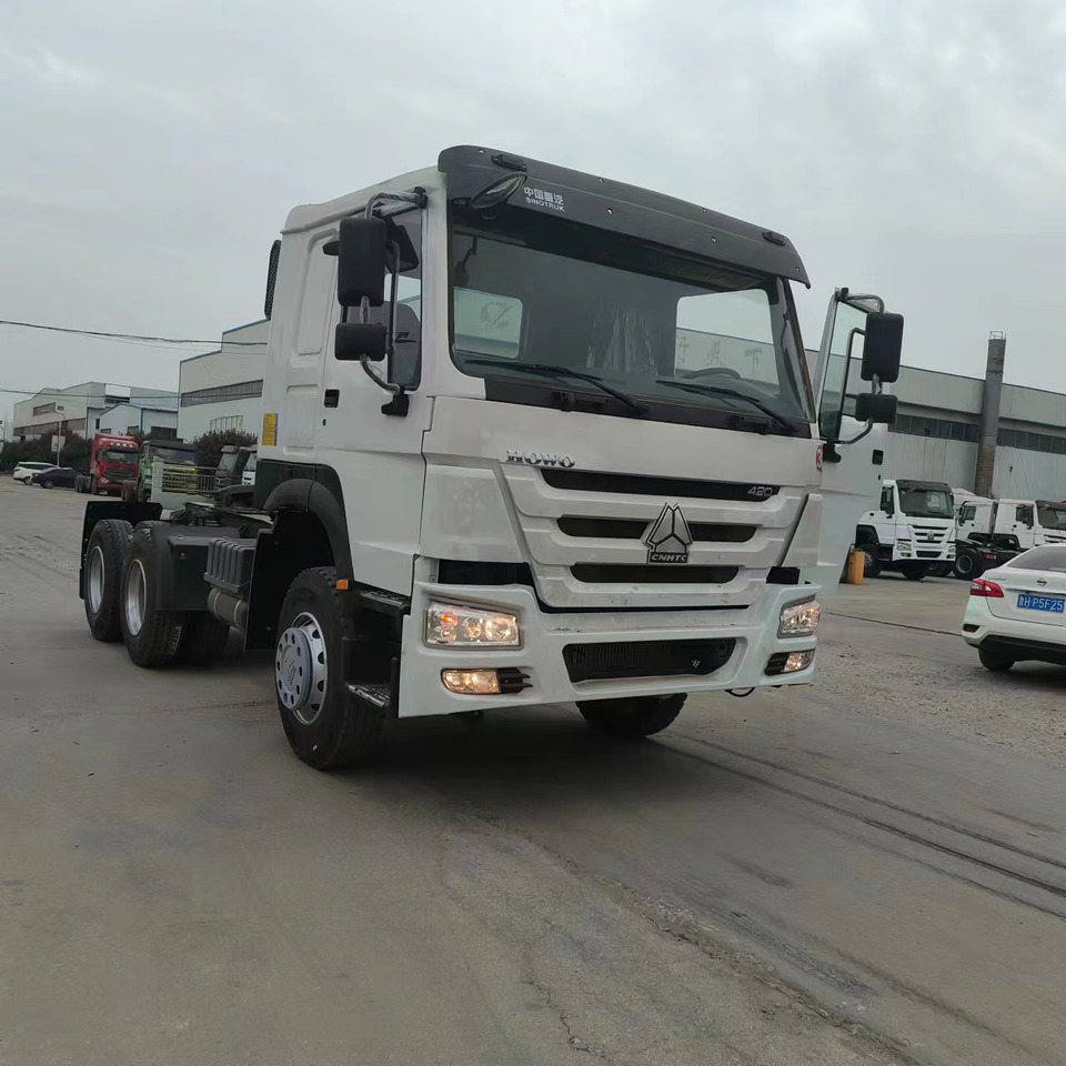 SINOTRUK HOWO trailer head - Gjysmë-kamion: foto 4 SINOTRUK HOWO trailer head - Gjysmë-kamion: foto 4