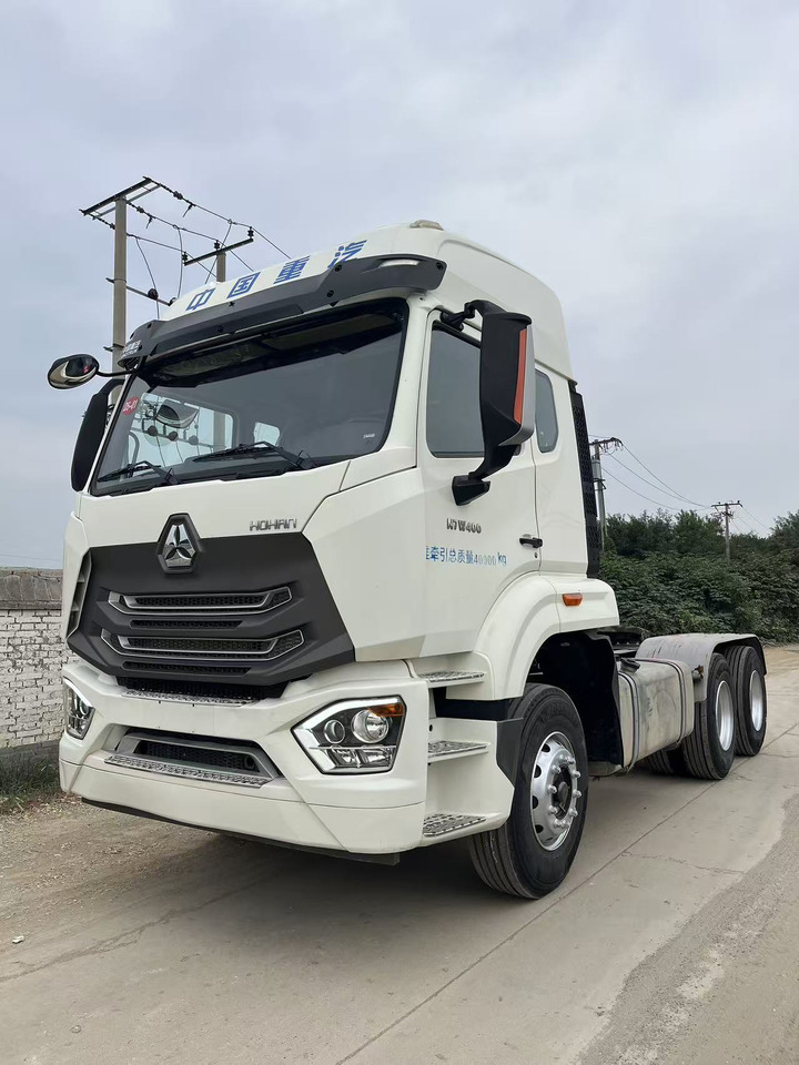 SINOTRUK Haohan - Gjysmë-kamion: foto 1 SINOTRUK Haohan - Gjysmë-kamion: foto 1