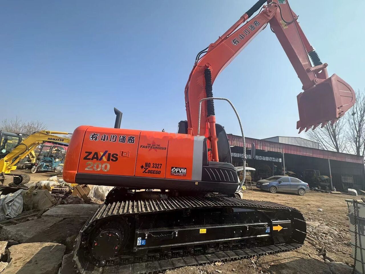 Hitachi ZX200 - Ekskavator me zinxhirë: foto 4 Hitachi ZX200 - Ekskavator me zinxhirë: foto 4