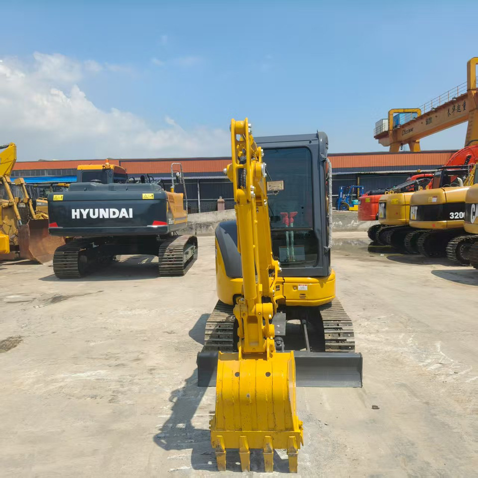 KOMATSU PC30 - Miniekskavator: foto 2 KOMATSU PC30 - Miniekskavator: foto 2