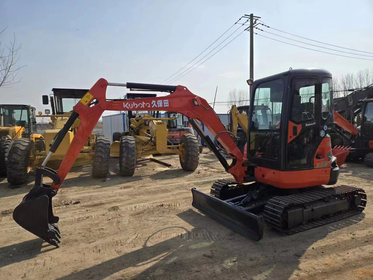 KUBOTA U35 - Miniekskavator: foto 1 KUBOTA U35 - Miniekskavator: foto 1