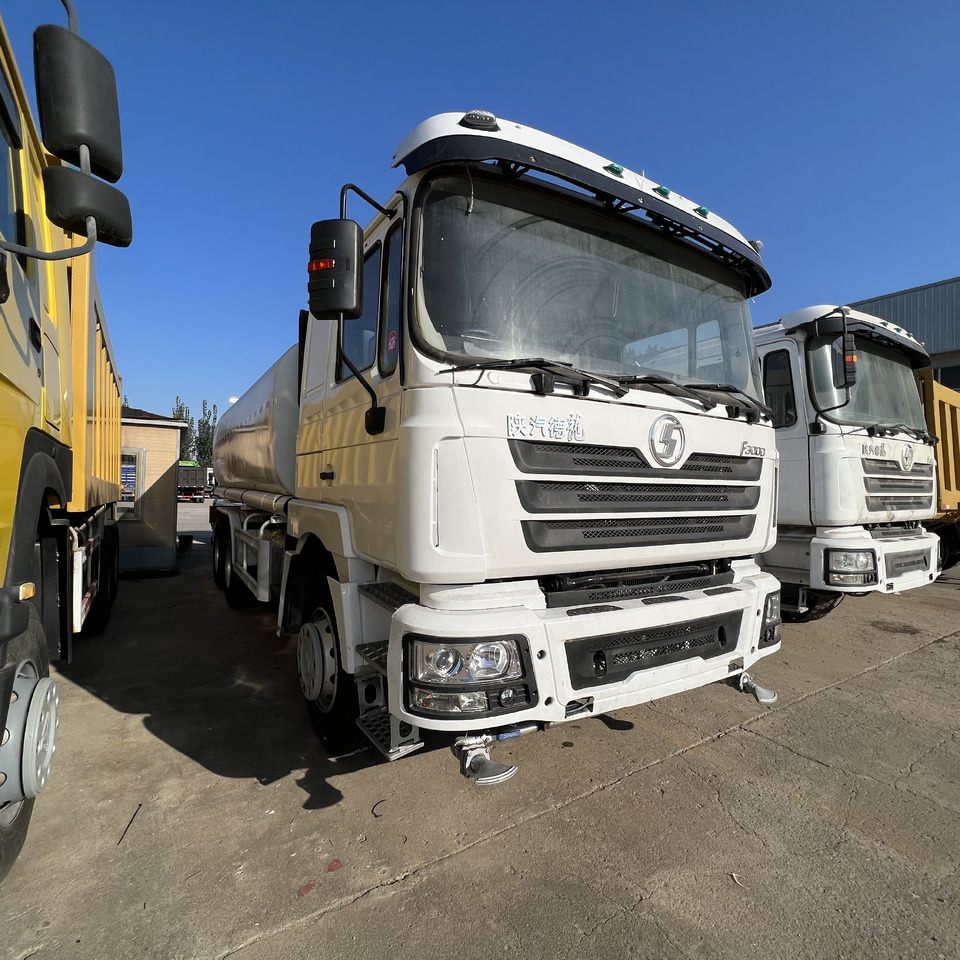 SHACMAN F3000 Water Truck - Kamioni: foto 2 SHACMAN F3000 Water Truck - Kamioni: foto 2