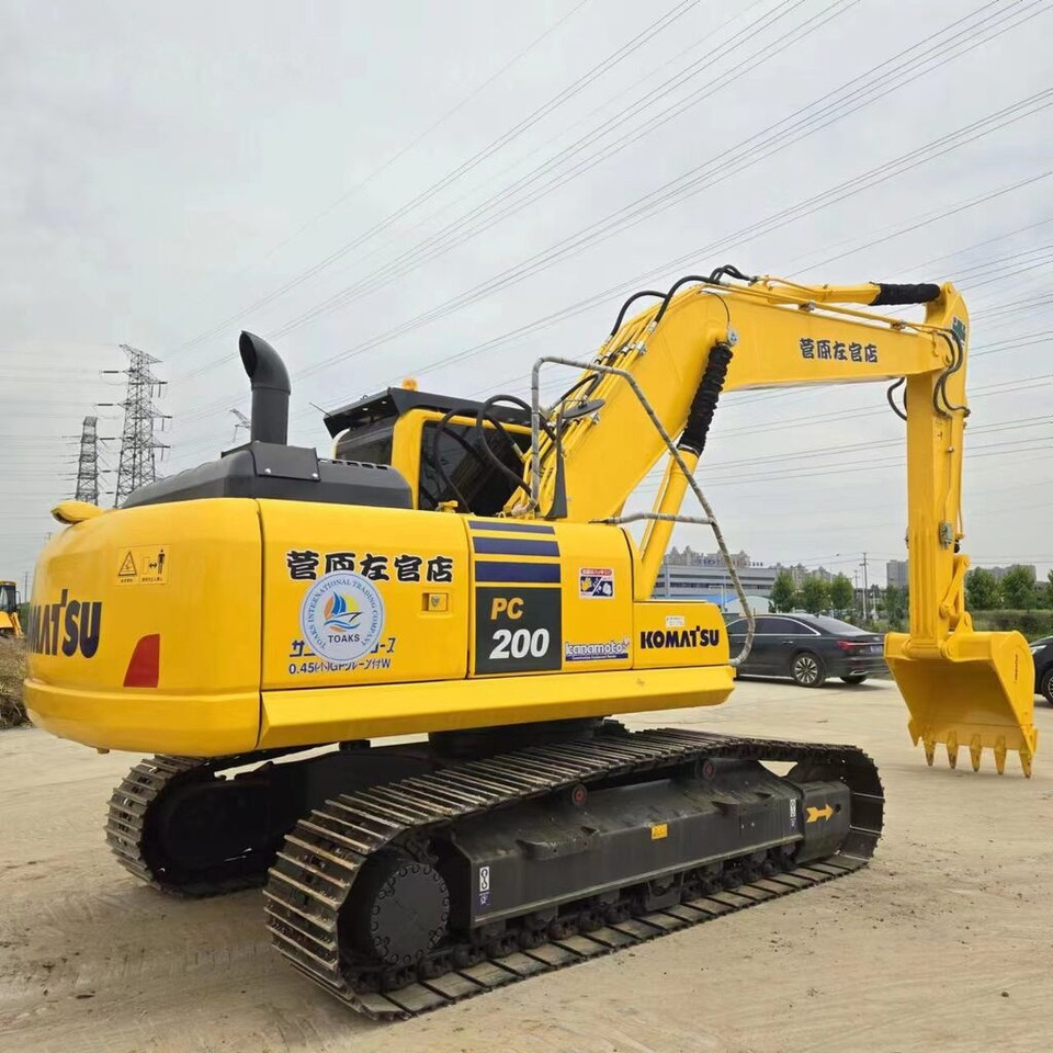 Komatsu PC200-8 - Ekskavator me zinxhirë: foto 2 Komatsu PC200-8 - Ekskavator me zinxhirë: foto 2