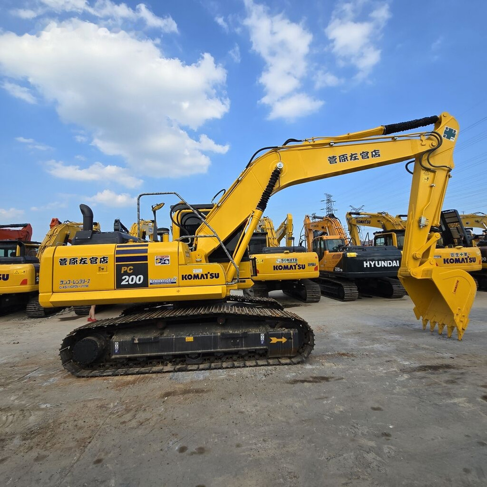Komatsu PC200-8MO - Ekskavator me zinxhirë: foto 5 Komatsu PC200-8MO - Ekskavator me zinxhirë: foto 5