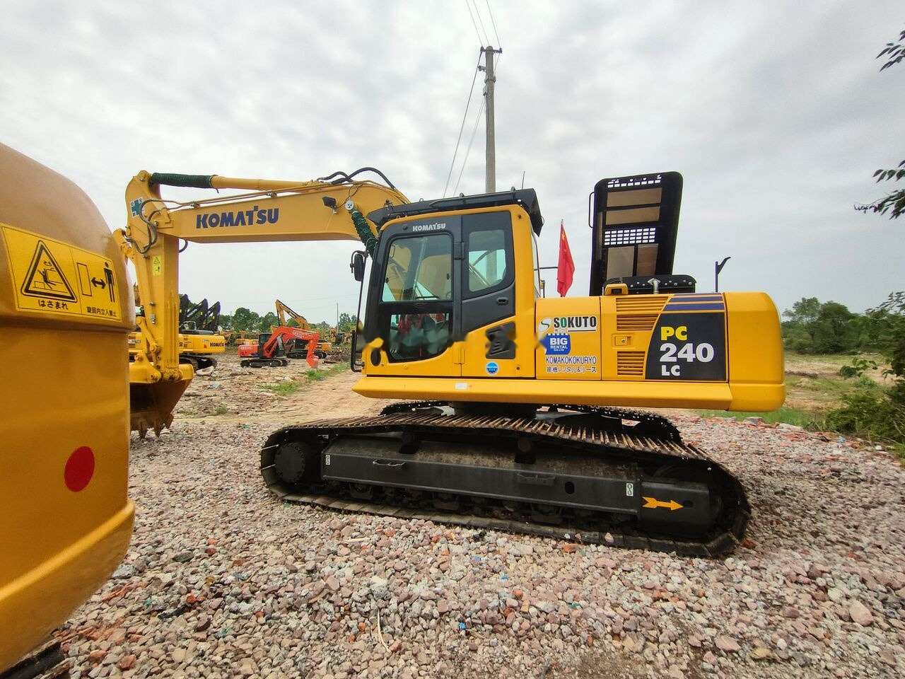 Ekskavator me zinxhirë Komatsu PC240LC-8: foto 7