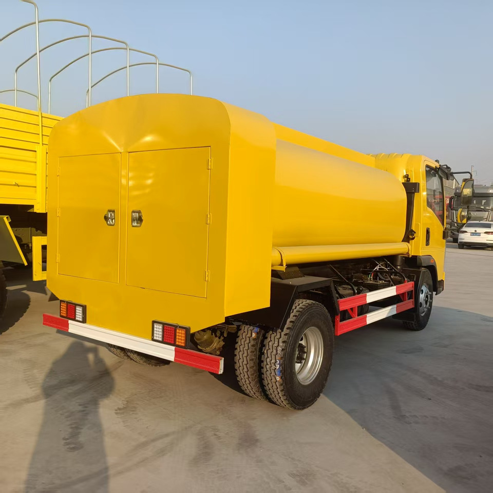 Lizingu i SINOTRUK HOWO SINOTRUK HOWO: foto 6