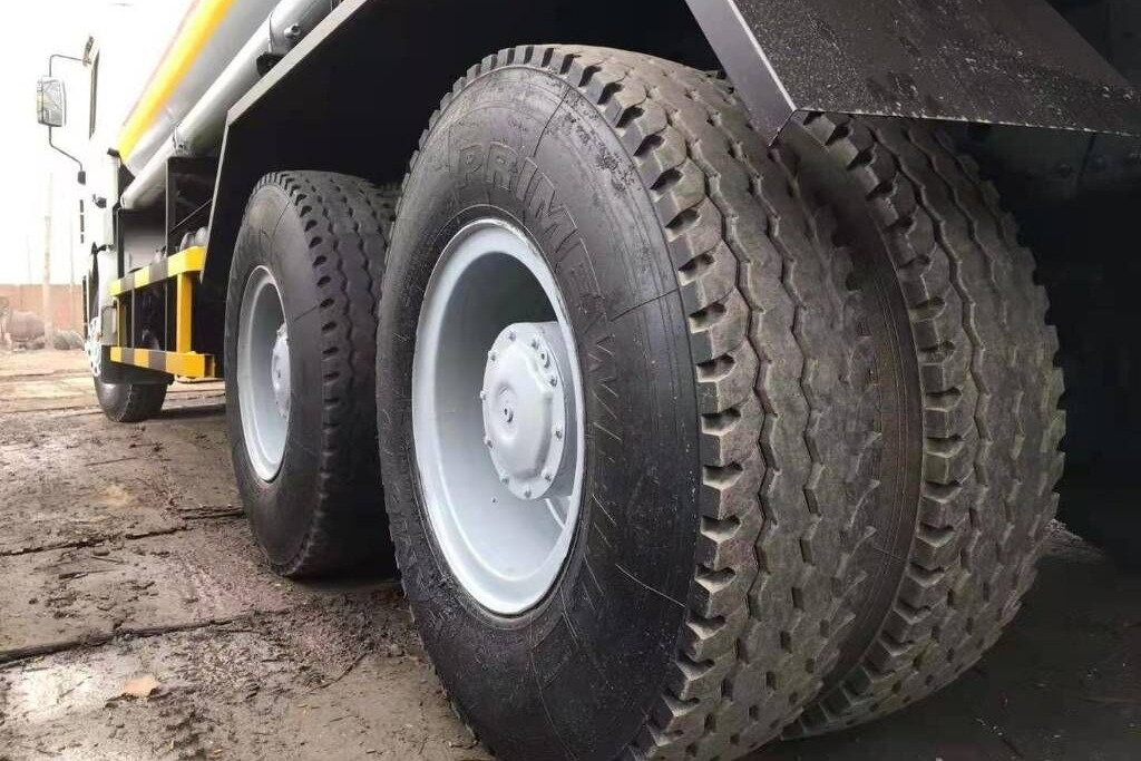 Autobot Shacman F3000: foto 5 Autobot Shacman F3000: foto 5