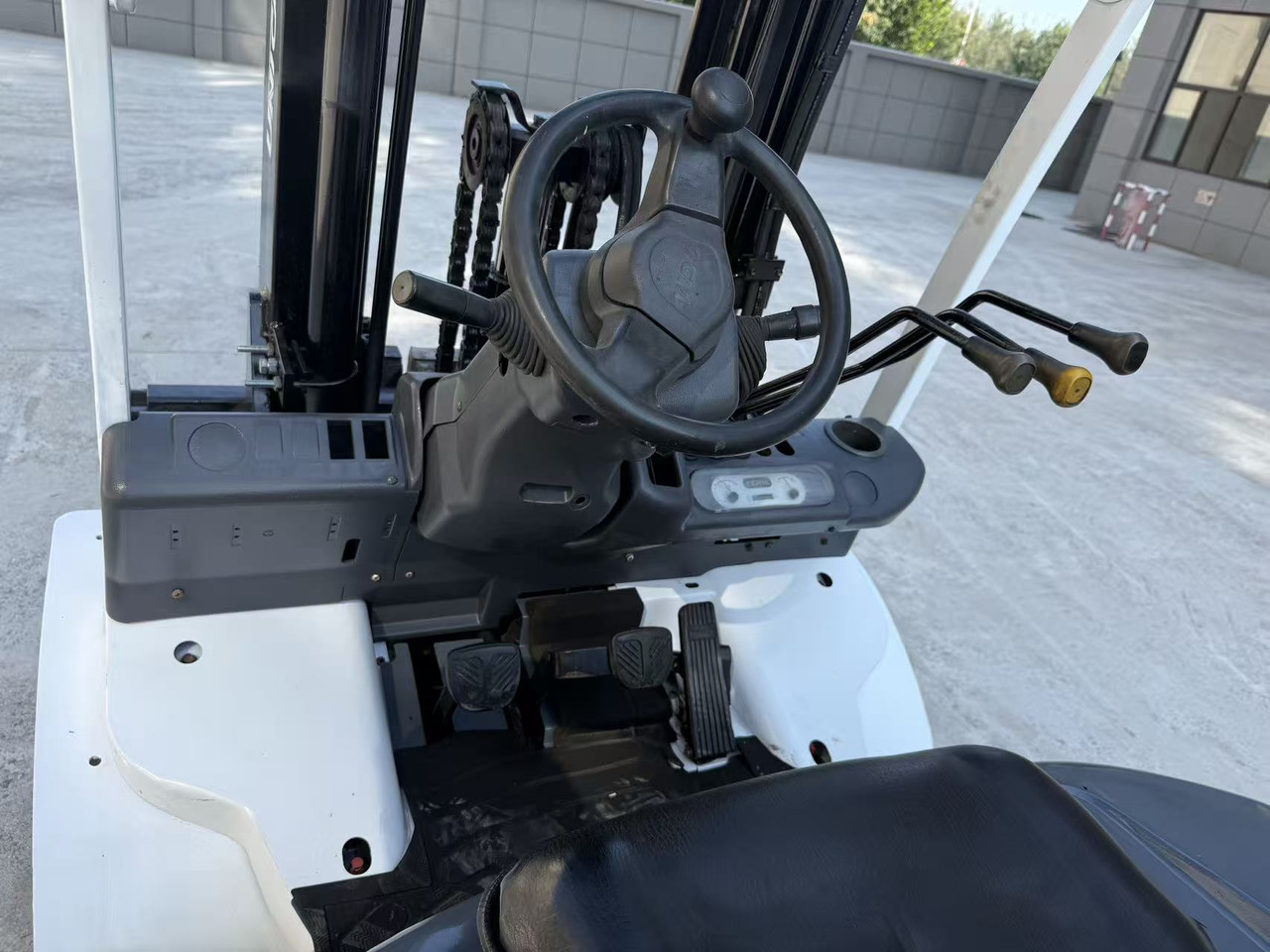 TCM FD30 - Pirun më naftë: foto 5 TCM FD30 - Pirun më naftë: foto 5