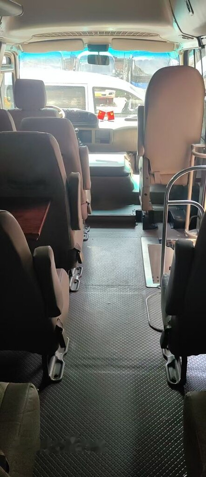 Toyota Coaster - Autobus urban: foto 2 Toyota Coaster - Autobus urban: foto 2