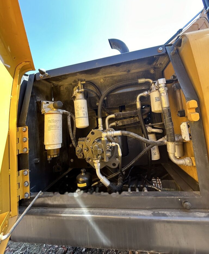 Volvo EC240 - Ekskavator me zinxhirë: foto 5 Volvo EC240 - Ekskavator me zinxhirë: foto 5