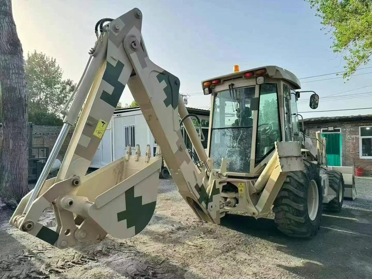 XCMG XT870K - Fadromë me shkarkim nga prapa: foto 4 XCMG XT870K - Fadromë me shkarkim nga prapa: foto 4