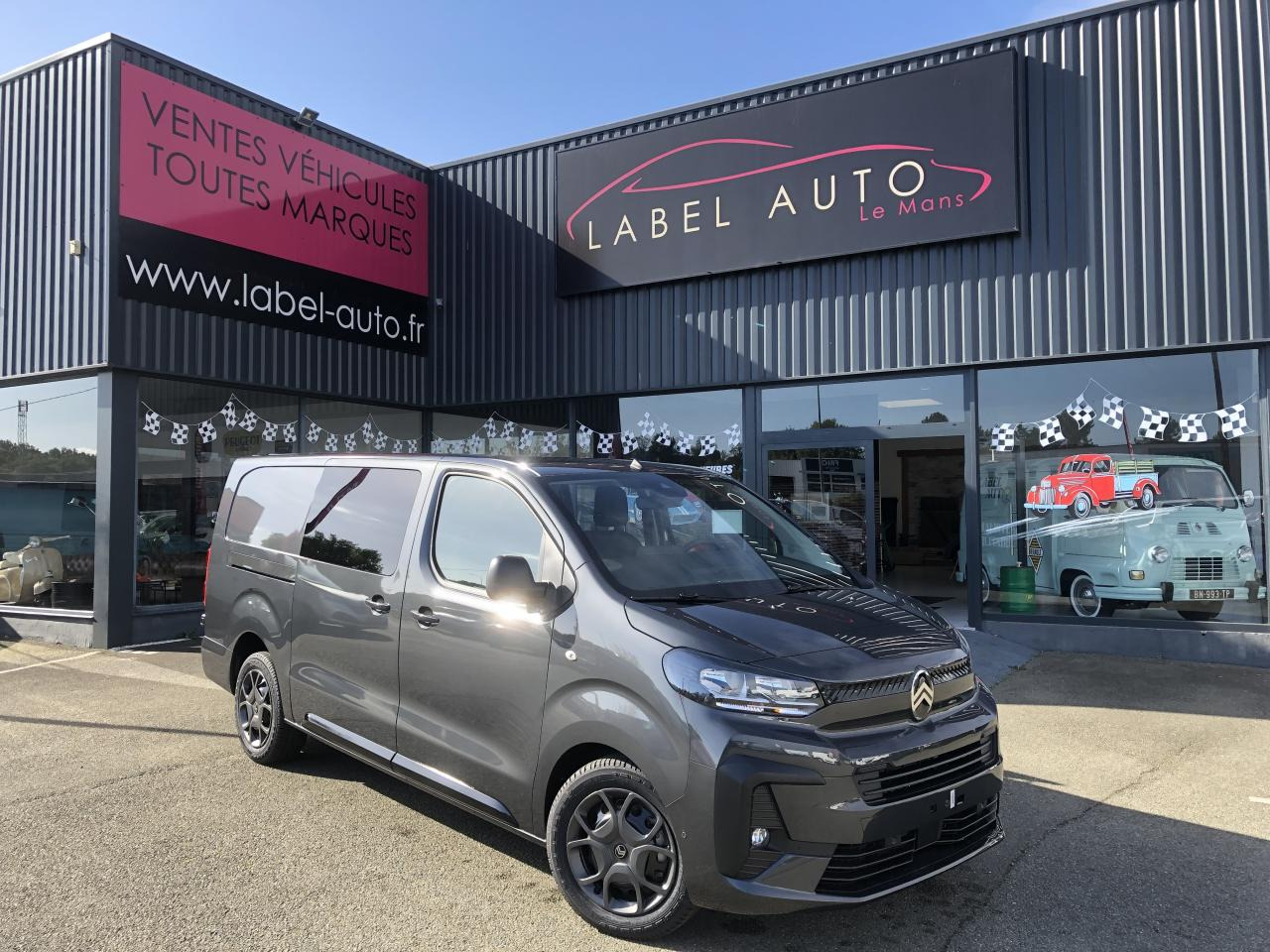 CITROEN Jumpy XL 2.0 BlueHDi - 180 S&S - BV EAT8 III CABINE APPROFONDIE Cabine approfondie Fixe PHASE 2 - Furgon: foto 1 CITROEN Jumpy XL 2.0 BlueHDi - 180 S&S - BV EAT8 III CABINE APPROFONDIE Cabine approfondie Fixe PHASE 2 - Furgon: foto 1