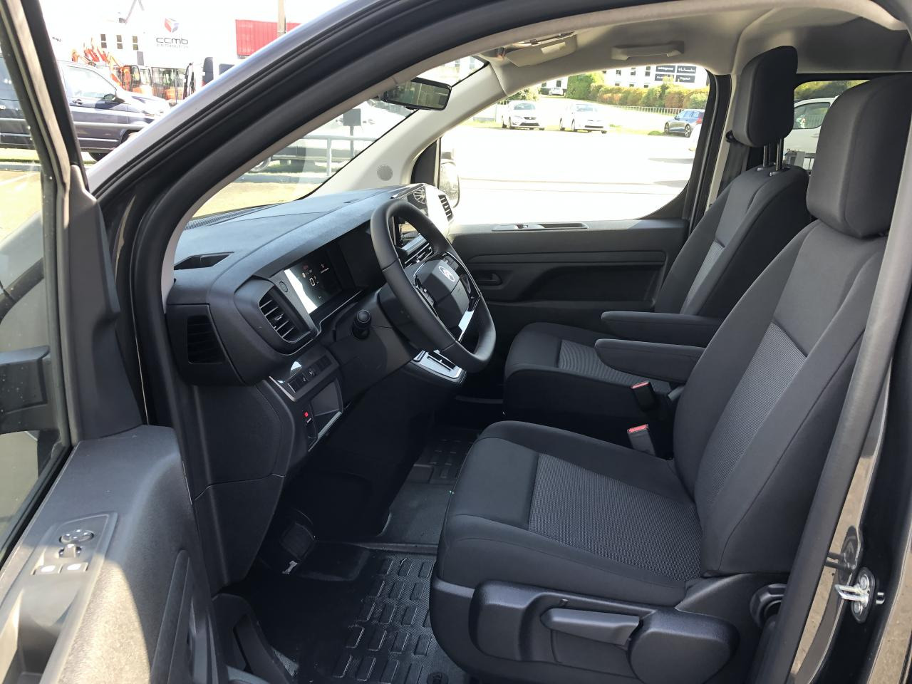 CITROEN Jumpy XL 2.0 BlueHDi - 180 S&S - BV EAT8 III CABINE APPROFONDIE Cabine approfondie Fixe PHASE 2 - Furgon: foto 5 CITROEN Jumpy XL 2.0 BlueHDi - 180 S&S - BV EAT8 III CABINE APPROFONDIE Cabine approfondie Fixe PHASE 2 - Furgon: foto 5