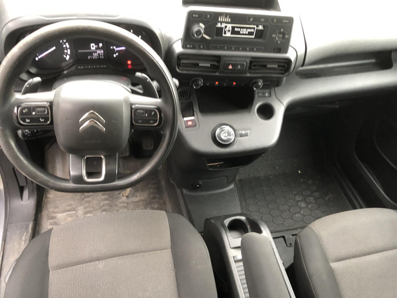 CITROEN berlingo M 1000KG BLUEHDI 130 S&S CLUB EAT8 - Furgon: foto 4 CITROEN berlingo M 1000KG BLUEHDI 130 S&S CLUB EAT8 - Furgon: foto 4