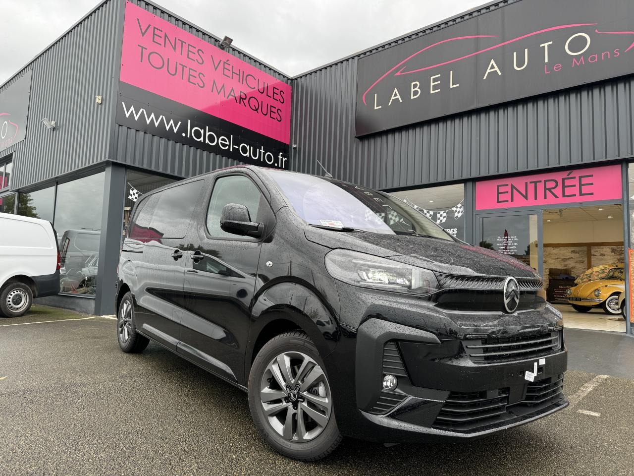 CITROEN jumpy M 2.0 BLUEHDI 180 S S EAT8 DOUBLE CABINE 5 PLACES - Furgon: foto 1 CITROEN jumpy M 2.0 BLUEHDI 180 S S EAT8 DOUBLE CABINE 5 PLACES - Furgon: foto 1