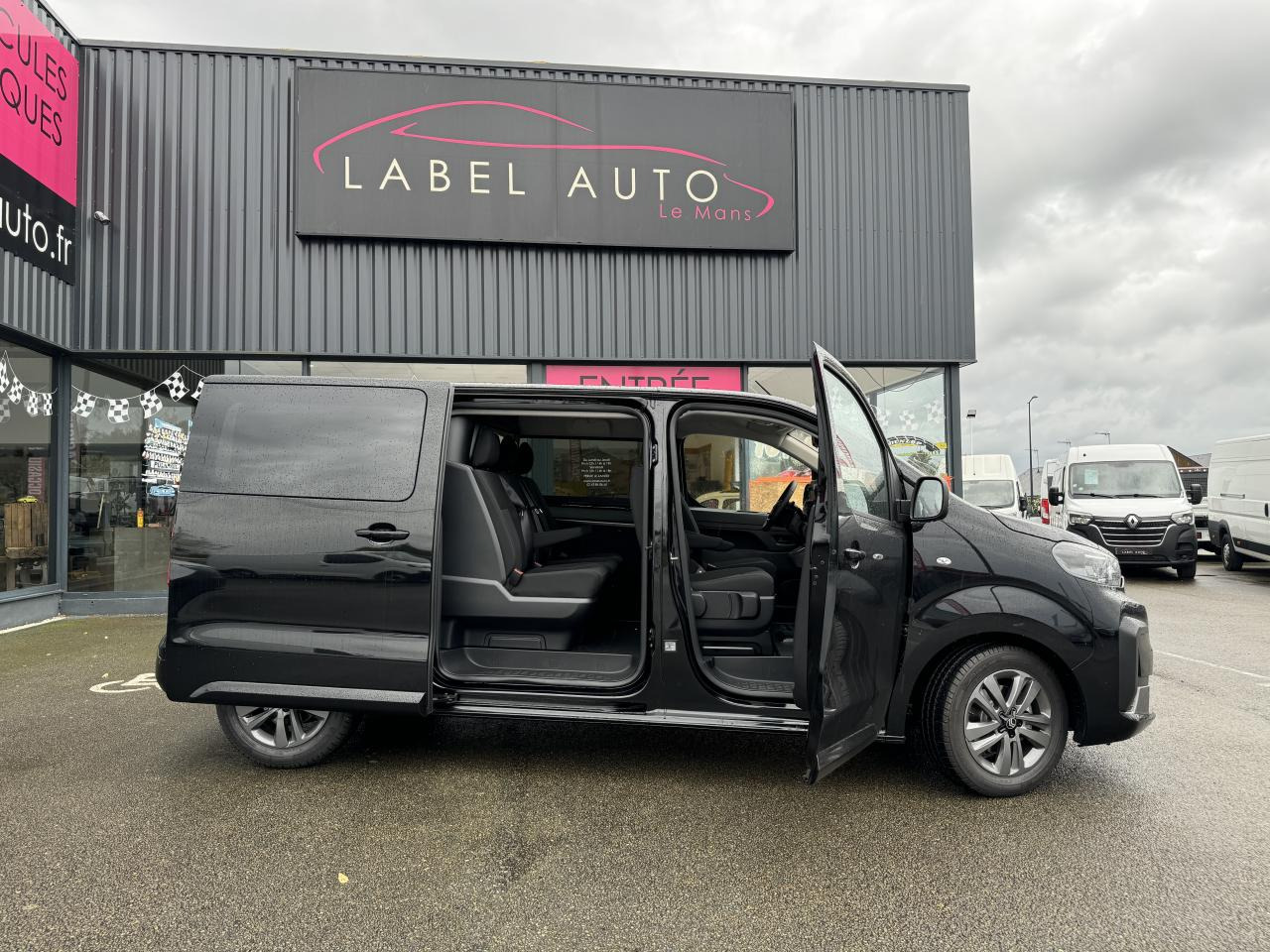 CITROEN jumpy M 2.0 BLUEHDI 180 S S EAT8 DOUBLE CABINE 5 PLACES - Furgon: foto 2 CITROEN jumpy M 2.0 BLUEHDI 180 S S EAT8 DOUBLE CABINE 5 PLACES - Furgon: foto 2