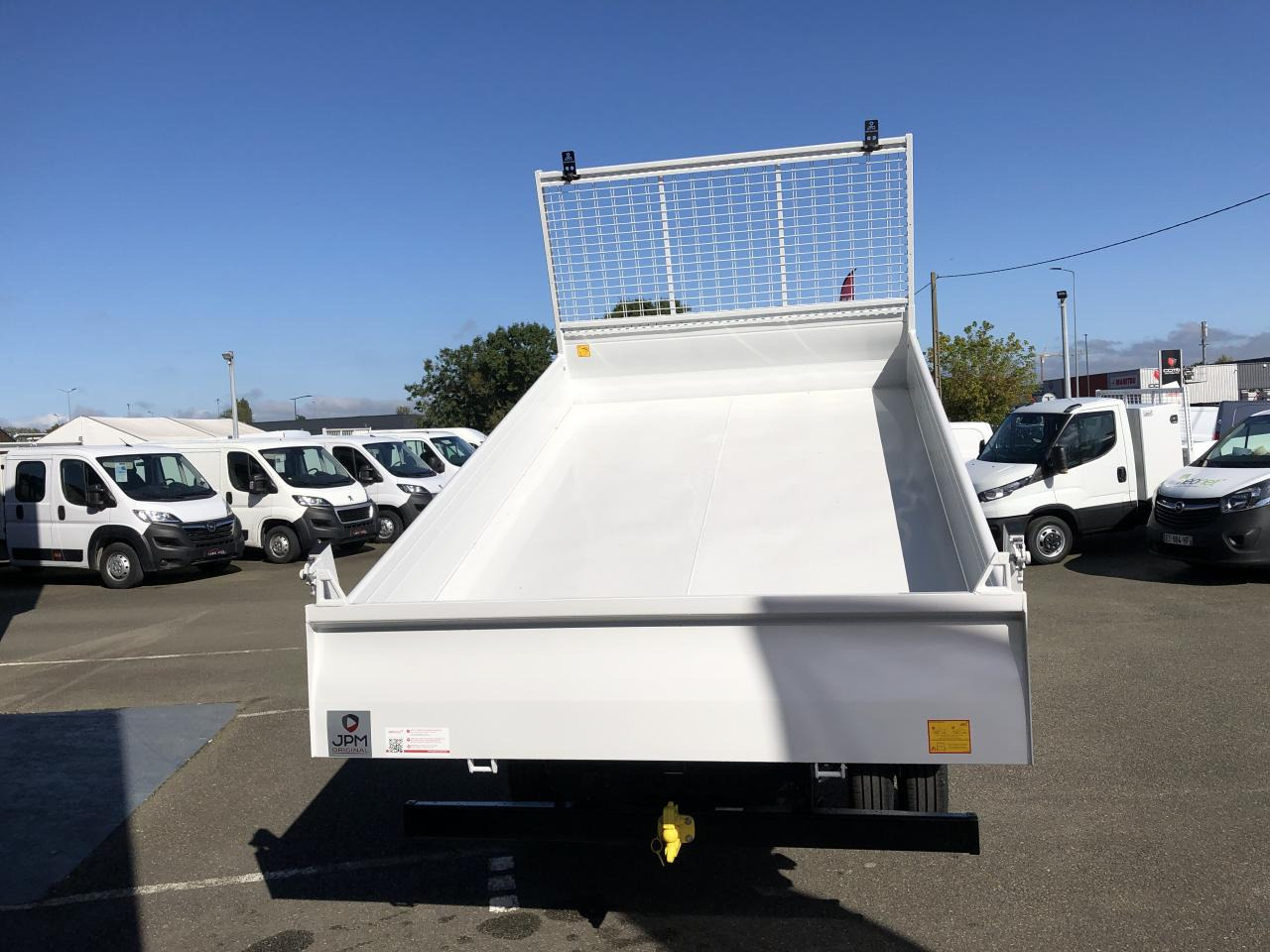 IVECO Daily 35 C 16 P S&S (Quad-Leaf) CHASSIS CABINE 2014 35C/35S Chassis cabine 35 C Epmt.3.75 PHASE - Kamioncine vetëshkarkuese: foto 4 IVECO Daily 35 C 16 P S&S (Quad-Leaf) CHASSIS CABINE 2014 35C/35S Chassis cabine 35 C Epmt.3.75 PHASE - Kamioncine vetëshkarkuese: foto 4