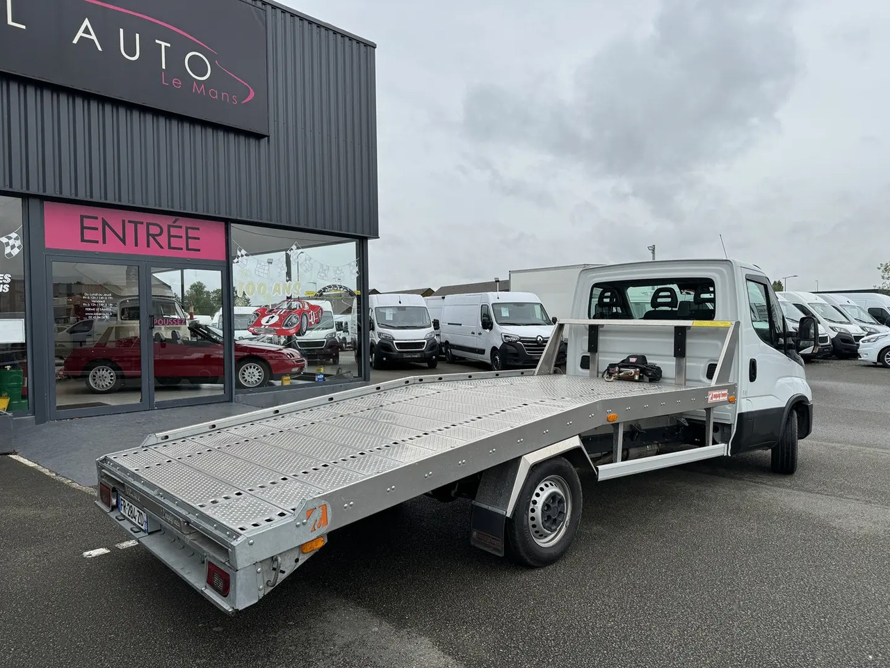 Iveco Daily 35S16H3.0 EMPATTEMENT 4100 - Karrotrec: foto 5 Iveco Daily 35S16H3.0 EMPATTEMENT 4100 - Karrotrec: foto 5