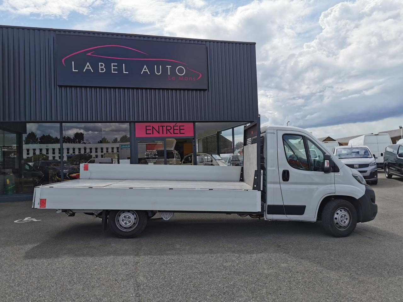PEUGEOT BOXER 3T5 PLATEAU 4M20 2.2 HDI 140CH - Makineritë e tjera: foto 3 PEUGEOT BOXER 3T5 PLATEAU 4M20 2.2 HDI 140CH - Makineritë e tjera: foto 3