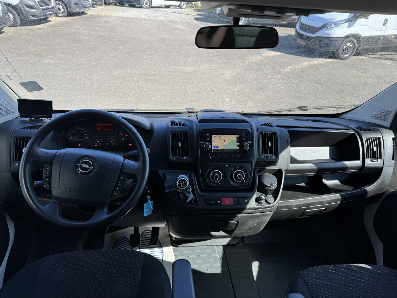 OPEL MOVANO 3T5 BENNE + COFFRE DOUBLE CABINE 6PL 2.2 HDI 165CH - Kamioncine vetëshkarkuese, Kamioncine dopio kabinë: foto 2 OPEL MOVANO 3T5 BENNE + COFFRE DOUBLE CABINE 6PL 2.2 HDI 165CH - Kamioncine vetëshkarkuese, Kamioncine dopio kabinë: foto 2