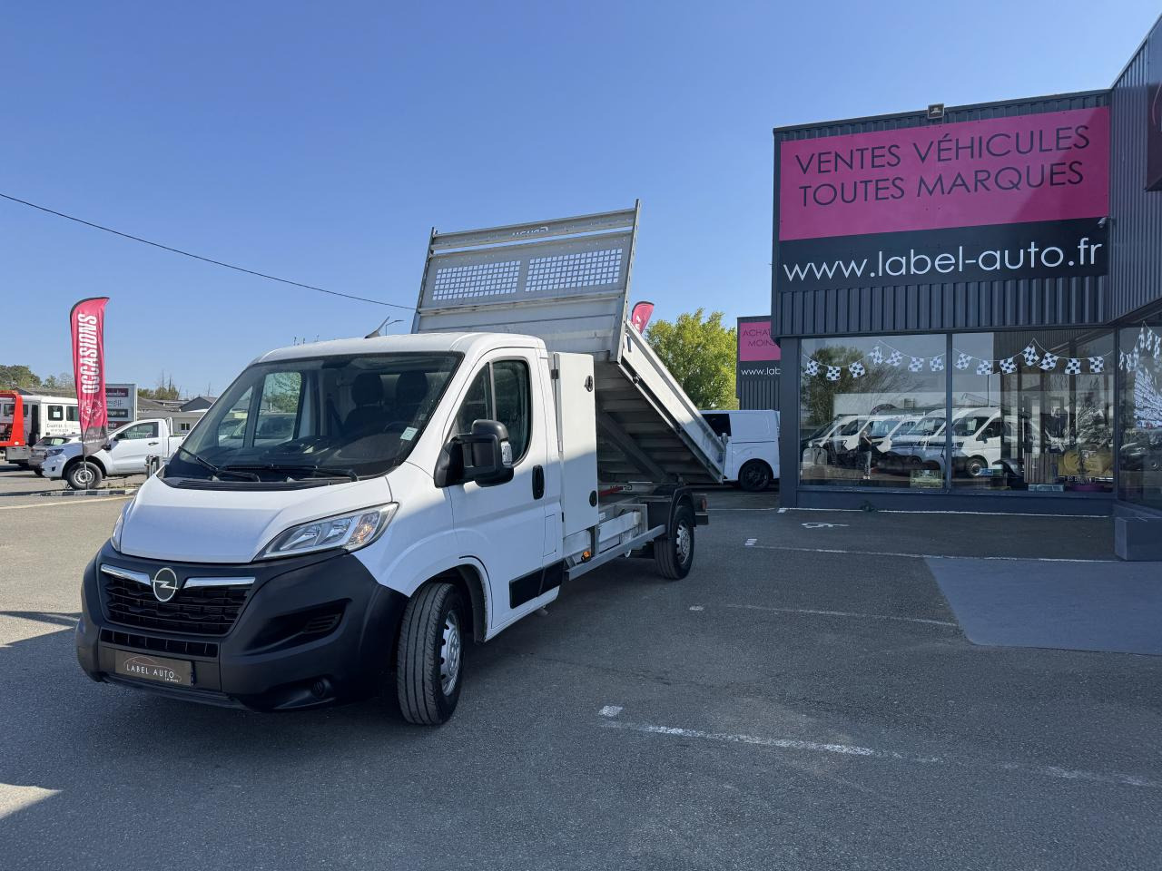 OPEL Movano 3.5t L2.2 BlueHDi Maxi 140CH BENNE COFFRE - Kamioncine vetëshkarkuese: foto 5 OPEL Movano 3.5t L2.2 BlueHDi Maxi 140CH BENNE COFFRE - Kamioncine vetëshkarkuese: foto 5